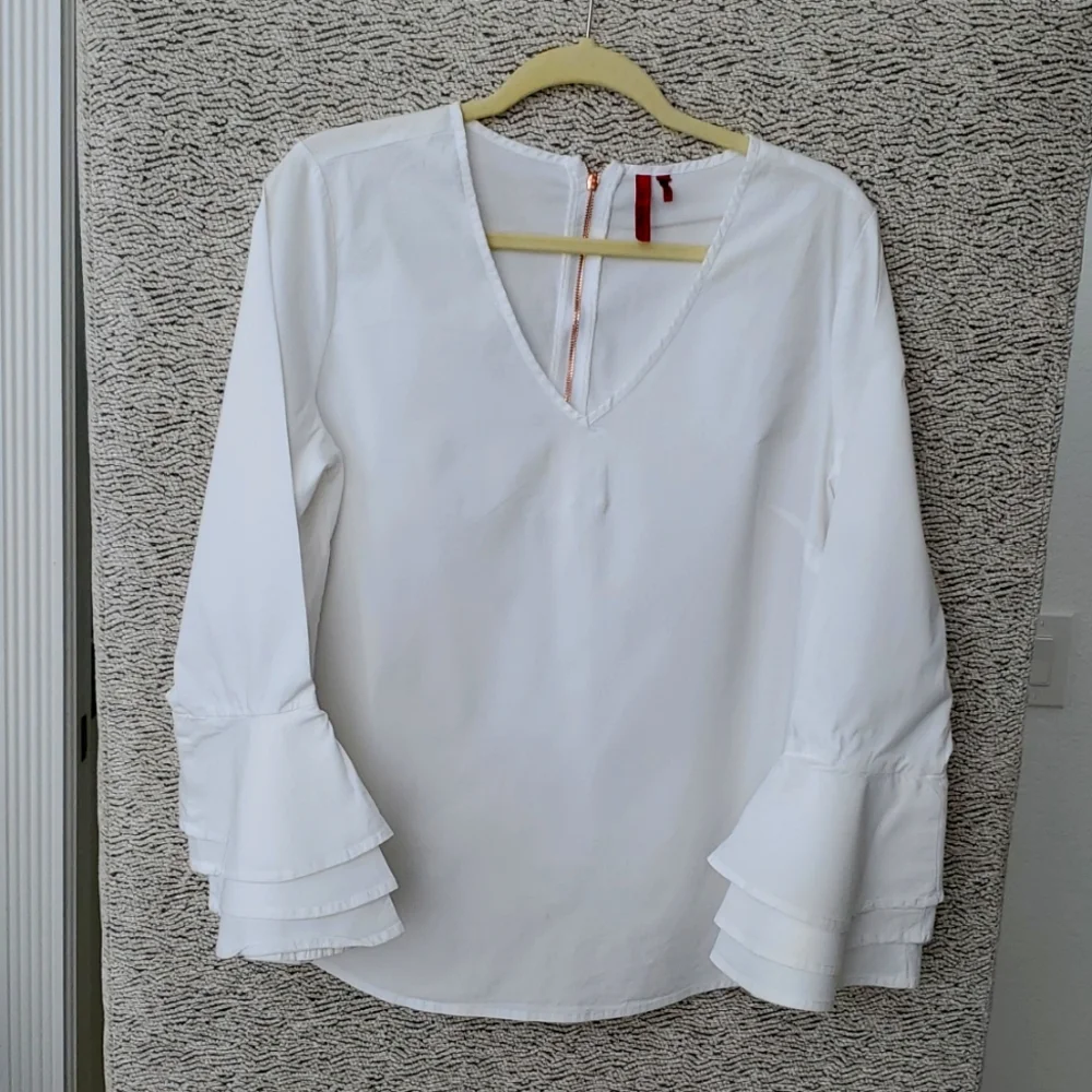 Women's  Love Scarlett  white blouse with ruffle sleeves size L